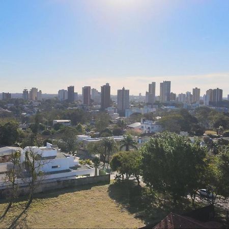 Unidade Independente E Confortavel, Em Sobrado Residencial No Coracao De Foz! Terreo E Piscina Compartilhada Фос-ду-Іґуасу Екстер'єр фото